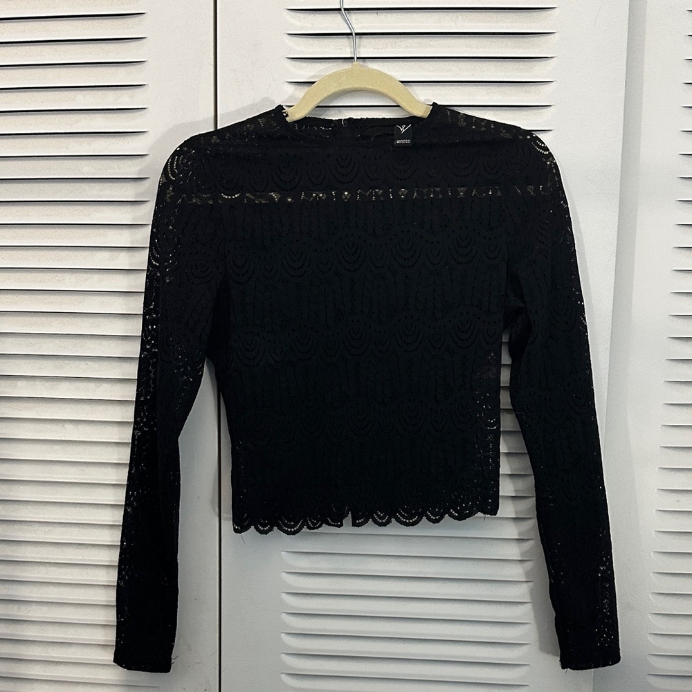 Windsor Black Cropped Lace Blouse